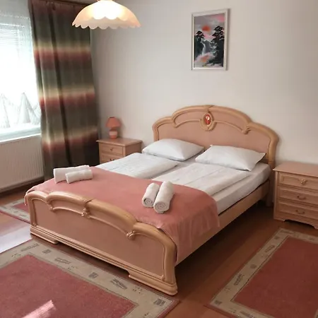 Lotusz In Lägenhet Nyíregyháza