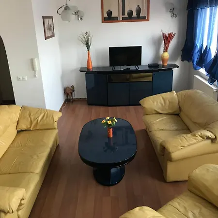 Lotusz In Apartamento