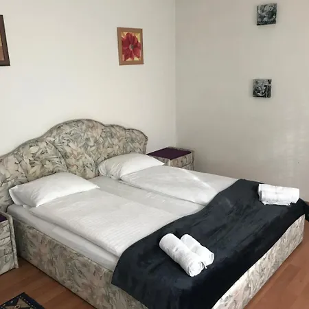 Lotusz In Apartment *
