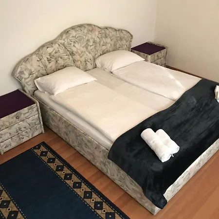 Lotusz In Apartment *