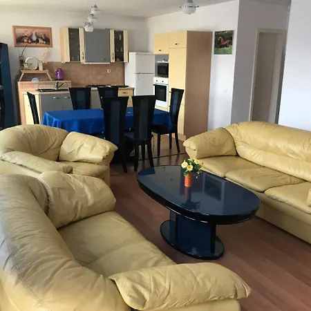 Lägenhet Lotusz In *