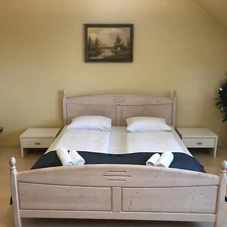 Apartment Lotusz In Nyiregyhaza