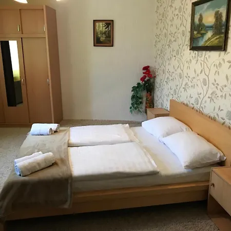 Lotusz In Apartamento